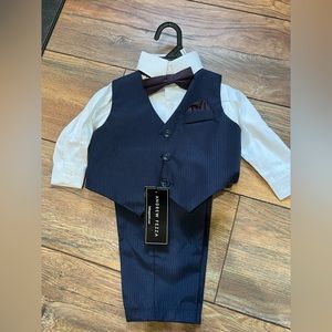 3 piece baby boy suit 6/9 mths